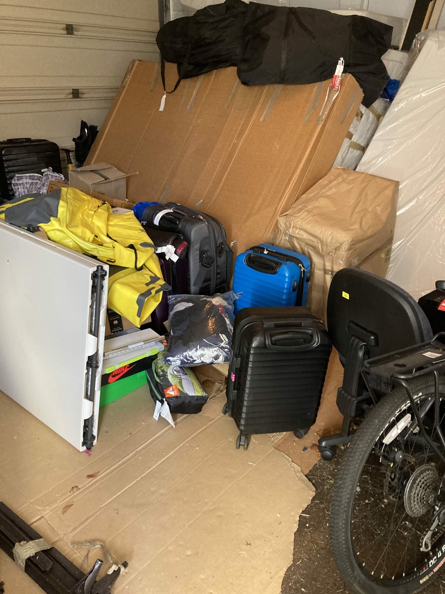 Cluttered Corners: How Untidy Spaces Become Pest Havens